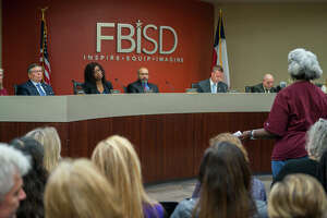 Fort Bend board approves proposed teacher pay recommendation