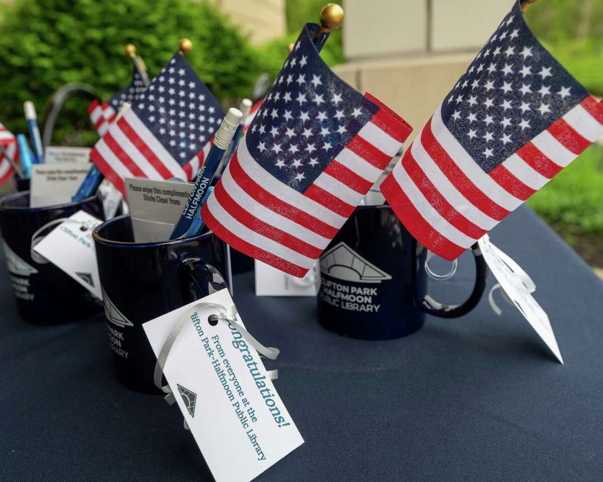 State offers new, free services for immigration naturalization