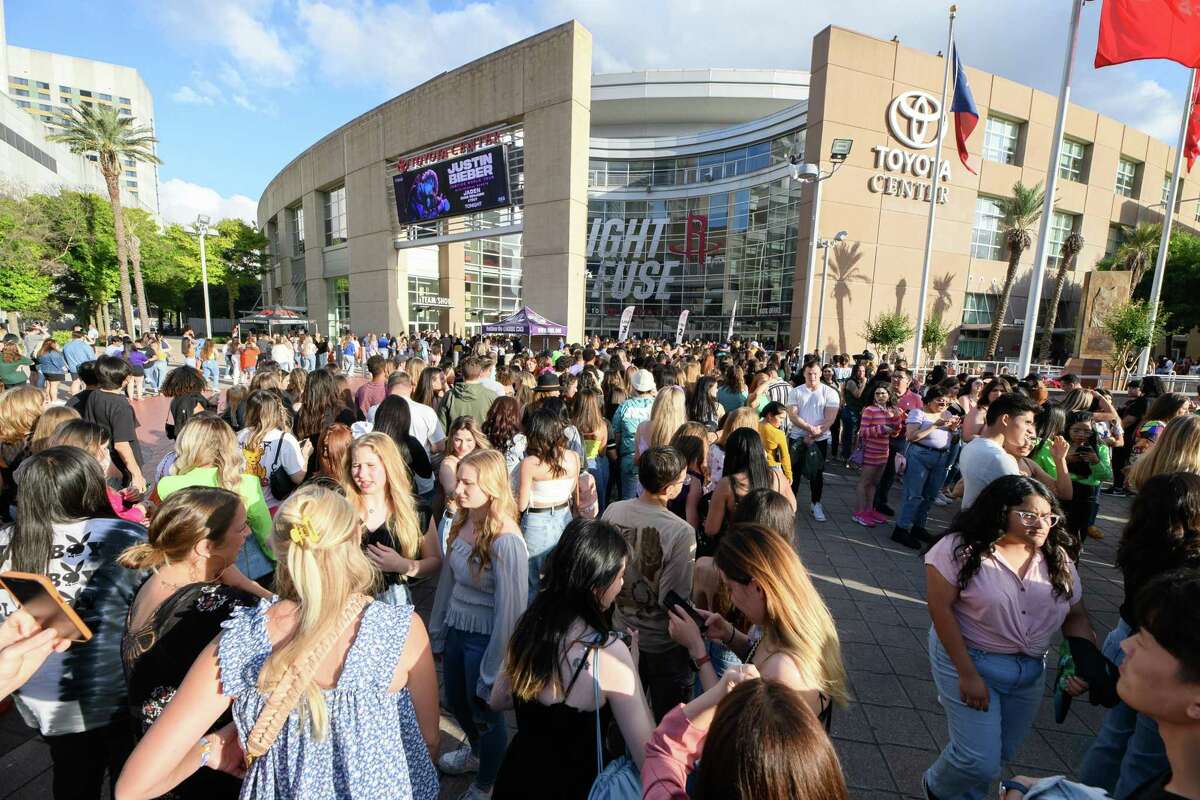 Fans at the Toyota Center for Justin Bieber on Friday, April 29 ,2022. Concerts at Toyota Center are generating more activity for restaurants and businesses nearby, who are seeing sales begin to recover after a tough two years of the pandemic. 