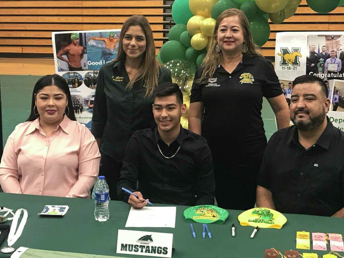 Nixon’s Vale Hernandez was one of six Mustangs to sign their national letters of intent Thursday morning.