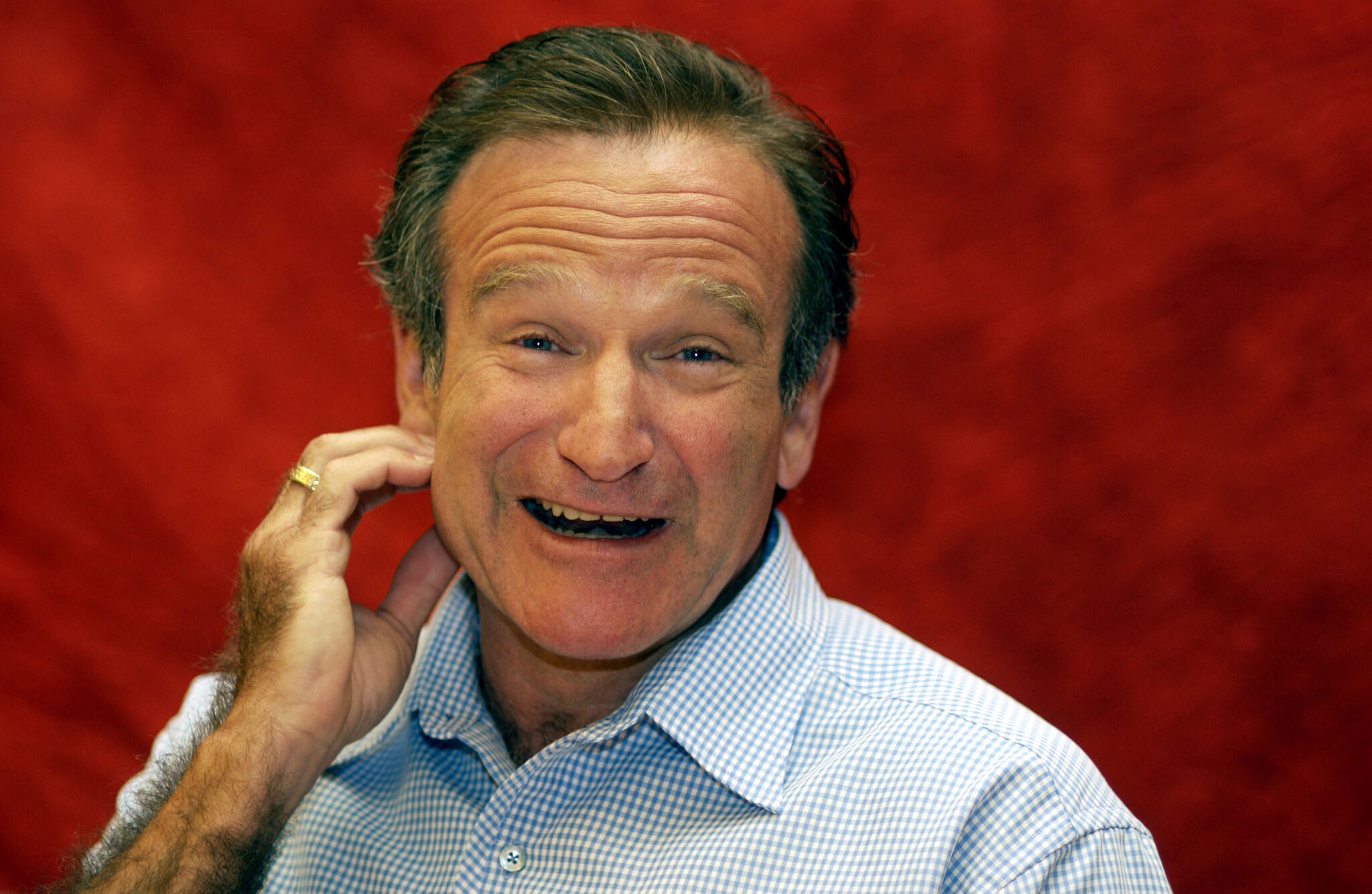 Photo of John Mulaney rindió homenaje a Robin Williams en un especial de Netflix
