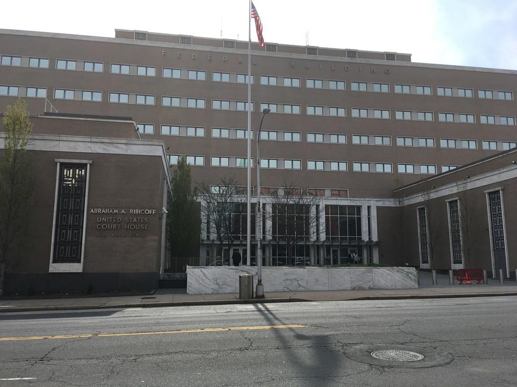 Bridgeport man dumped use oil at abandoned Hartford property, feds say