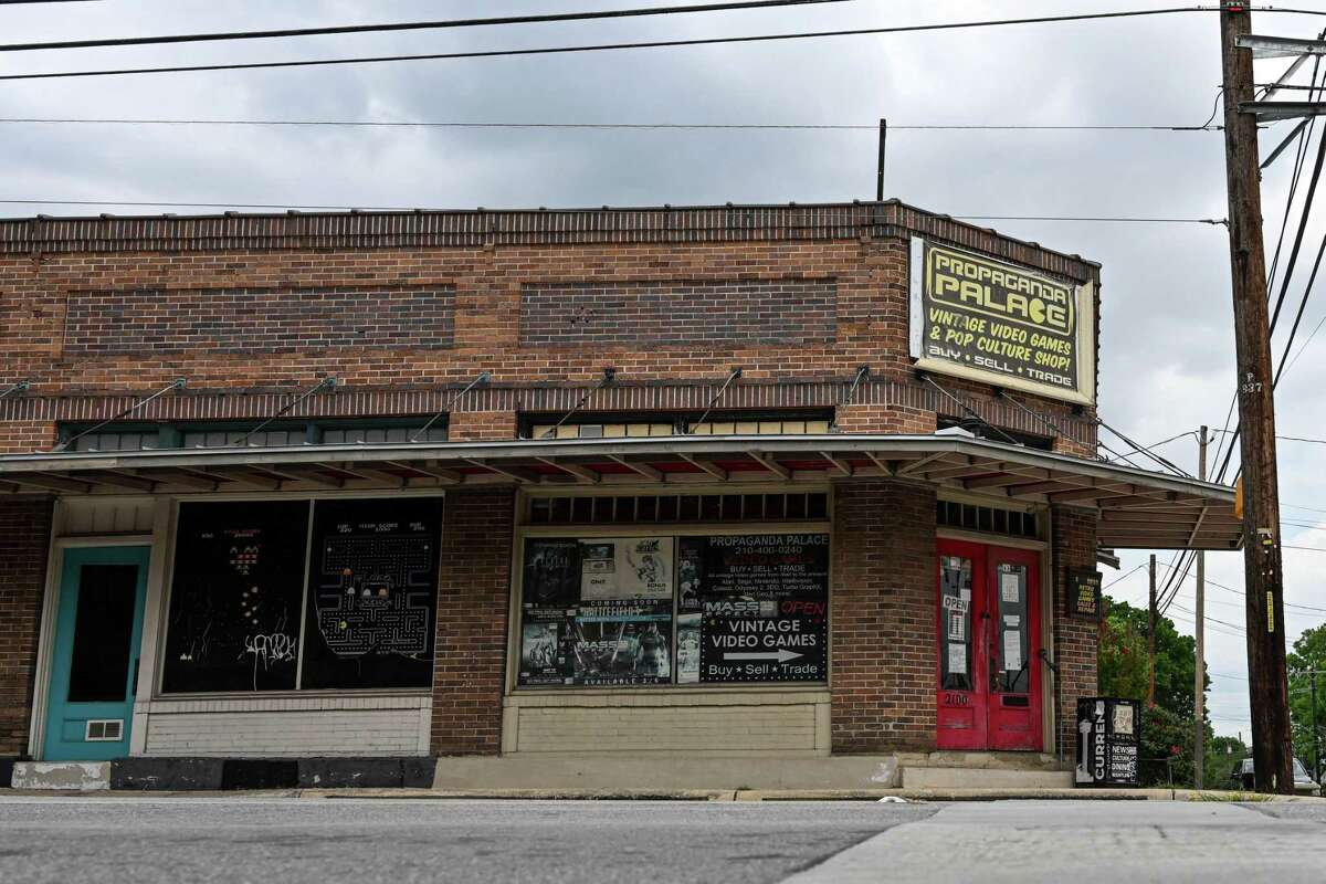 Propaganda Palace sits on the corner of East Ashby and Mccullough Avenue in San Antonio, Texas, May, 4, 2022. The store specializes in collecting and selling video games, electronic repair and vinyl records. (U.S. Air Force photo by Airman 1st Class Andrew Britten)