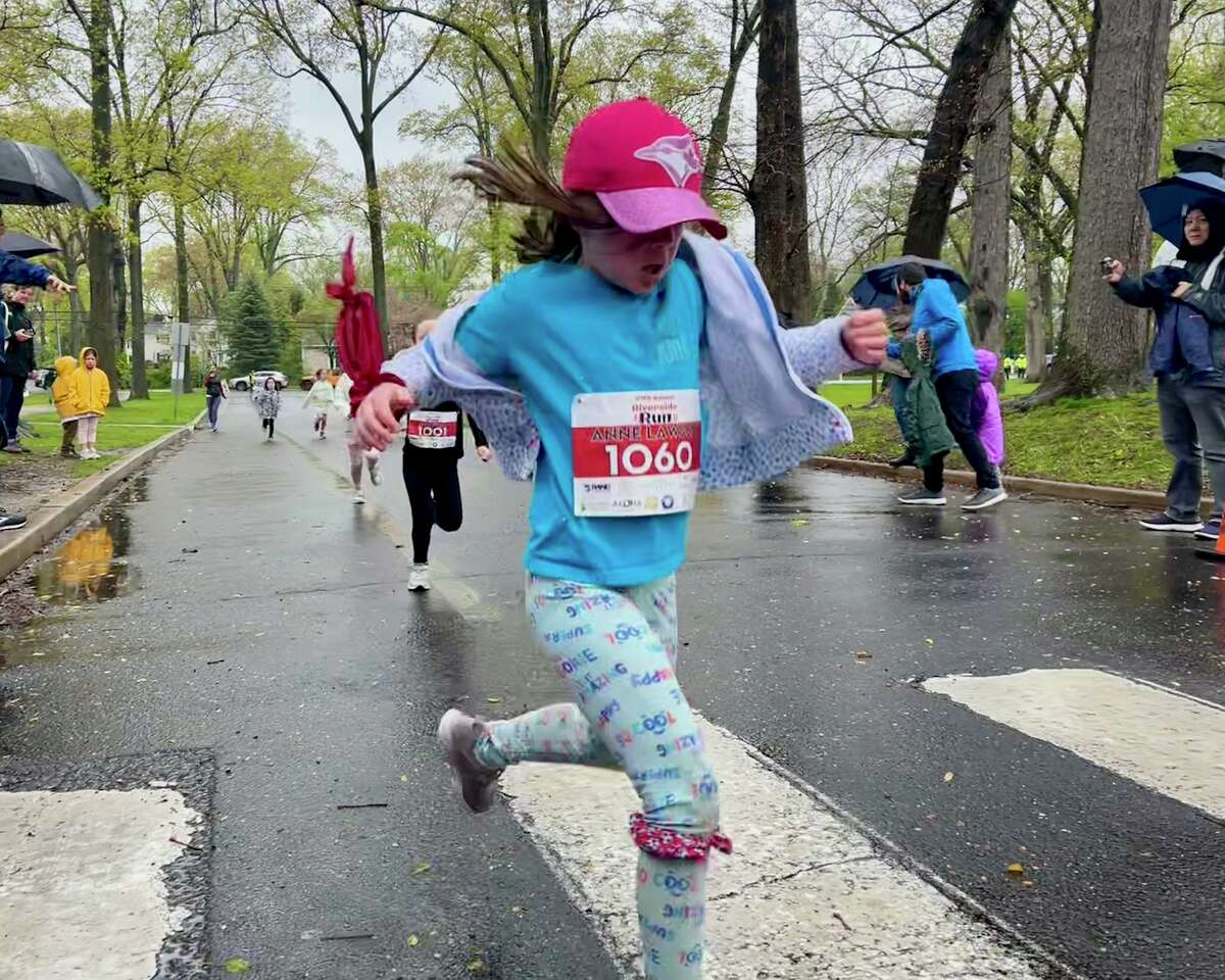 Raindrops and a wet course did not stop runners of all ages from taking part in the annual Riverside Run. One of the participants is Anne Lawson Trammel, who took part in the fun run outside the school. The run, which couldn’t be held for the past two years due to the pandemic, benefits Riverside School.