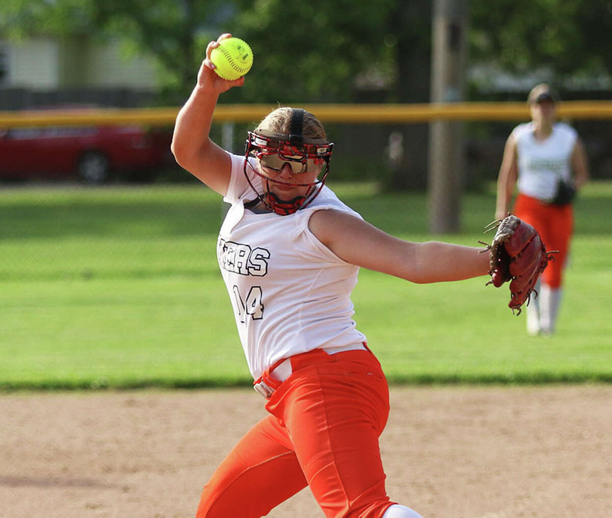 Gillespie's Emma Gipson pitches against Robinson on Friday in the Salem Class 2A Regional.