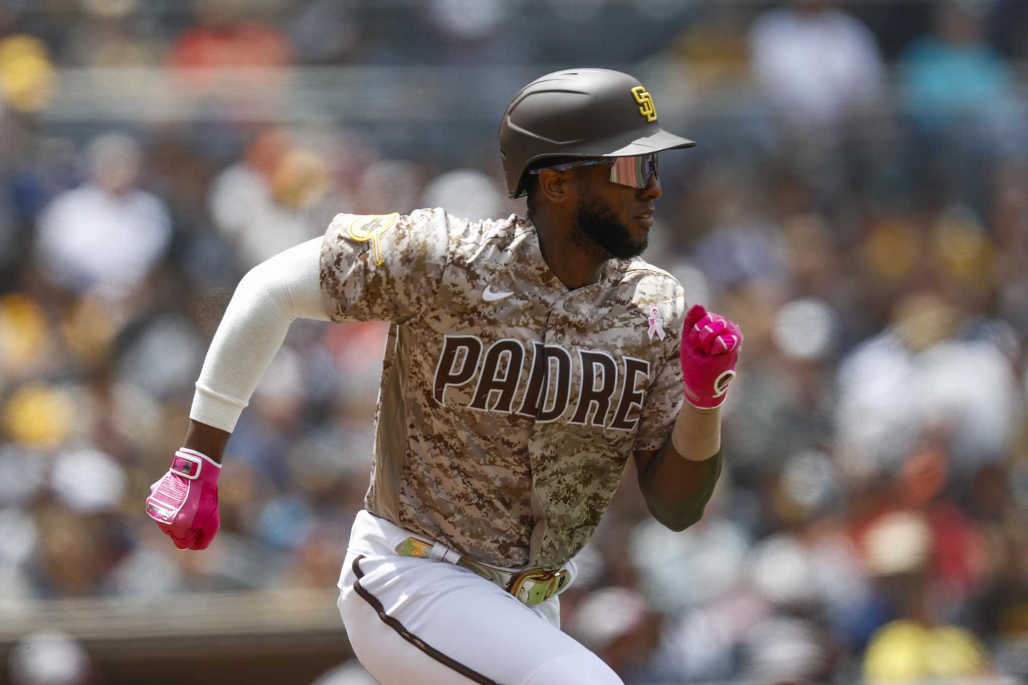 Padres' Jurickson Profar a different player in 2022/Padres