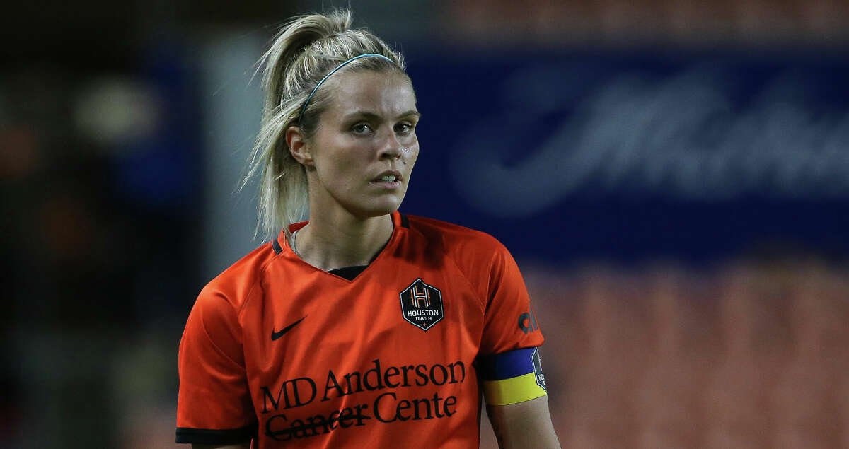 Houston Dash forward Rachel Daly (3) during the second half of a NWSL match against the Kansas City Wednesday, March 30, 2022, at PNC Stadium in Houston. Houston Dash lost to Kansas City 3-0.