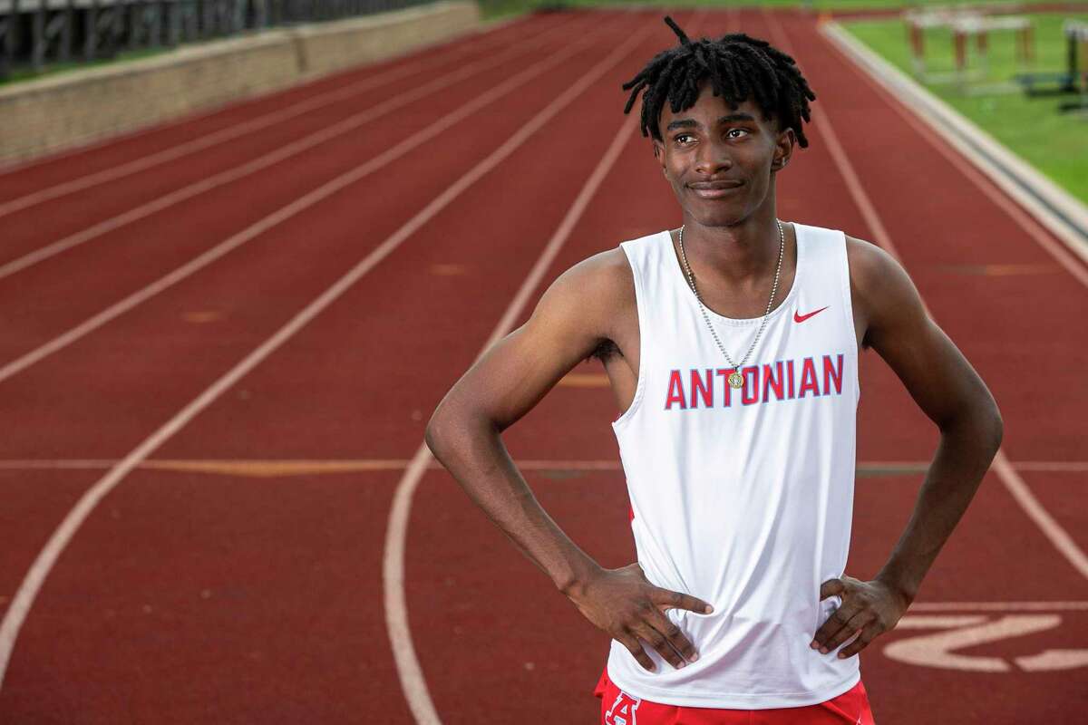 Antonian sprinter Garrett Kaalund, 18, is pictured at Antonian Stadium in San Antonio, Texas, on May 4, 2022.