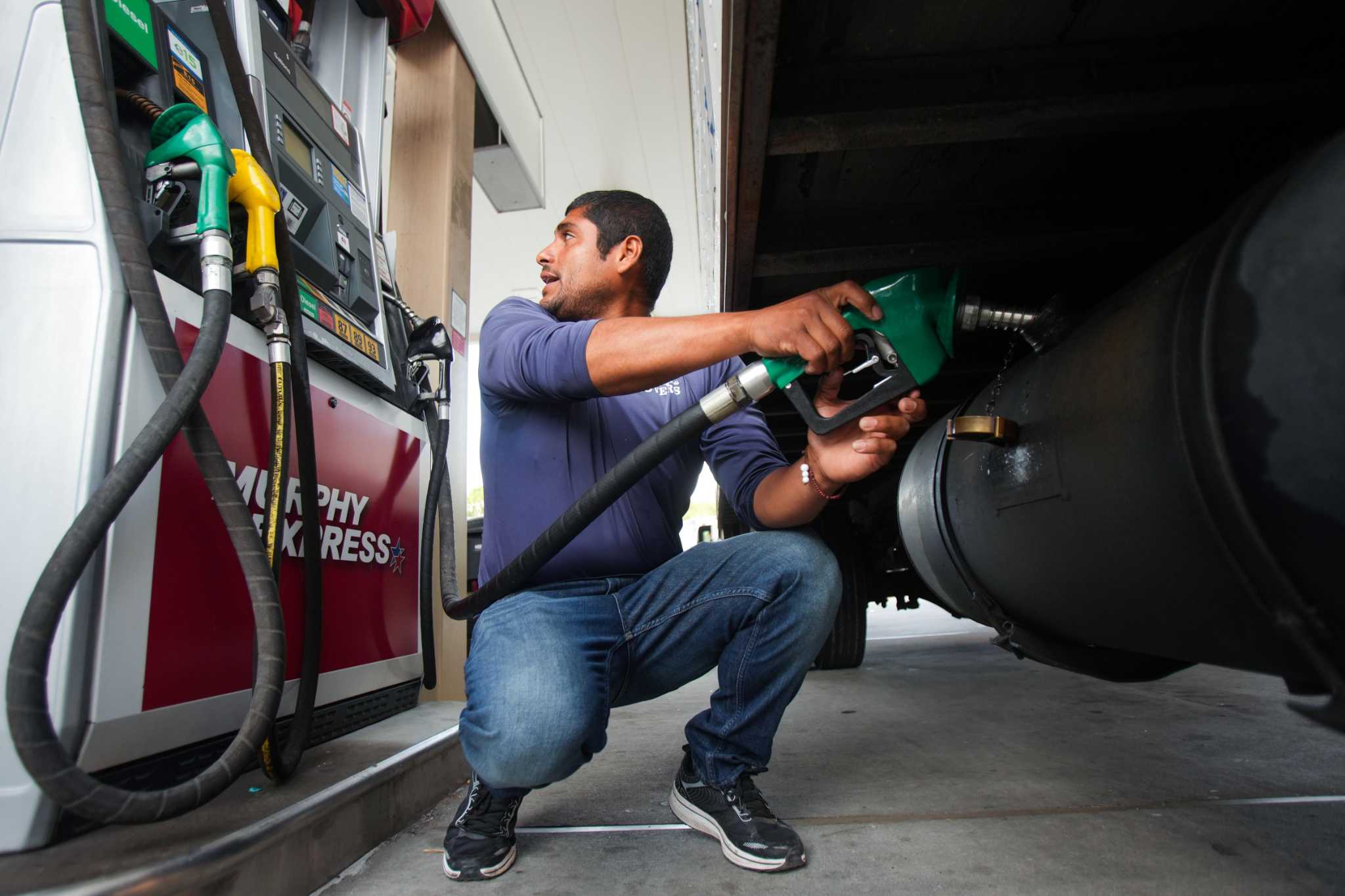 Soaring diesel prices spare no corner of U.S. economy - Vimarsana News
