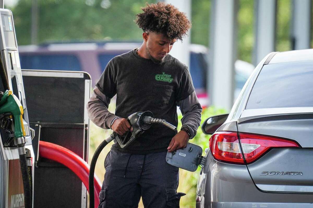 Houston area gas prices climb as fuel inventories fall