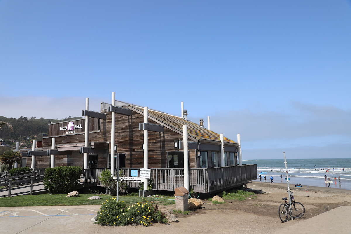 The Pacifica Taco Bell is located at Linda Mar Beach with gorgeous views of the ocean.