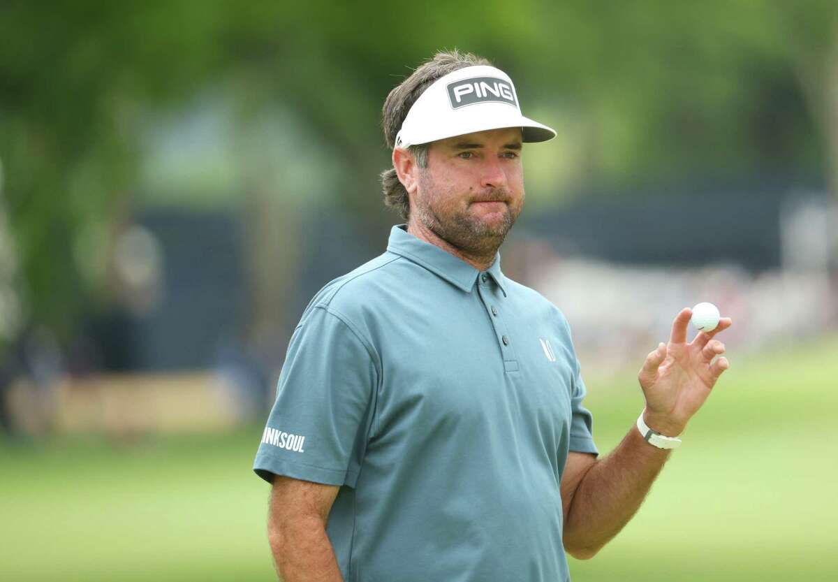Bubba Watson announced on hist twitter account Monday afternoon that he has a torn meniscus in his knee and will be out four to six weeks.