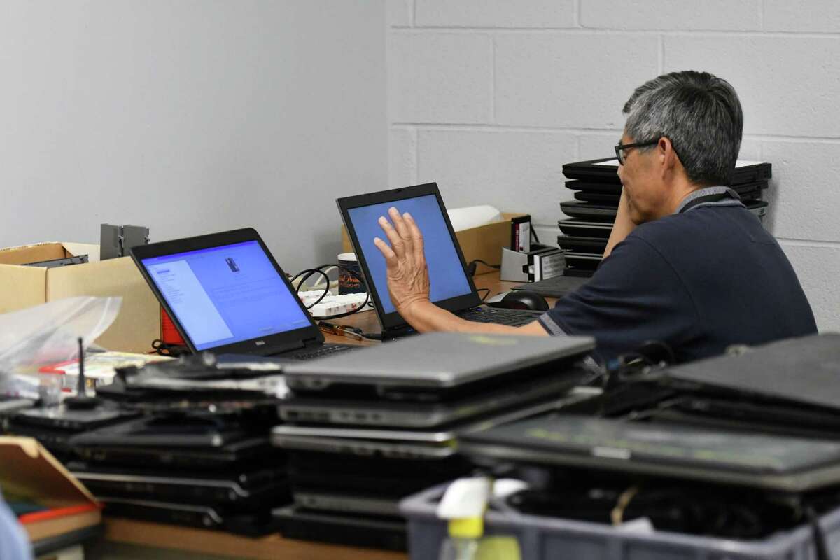 General Electric nonprofit will rehab, donate old computers