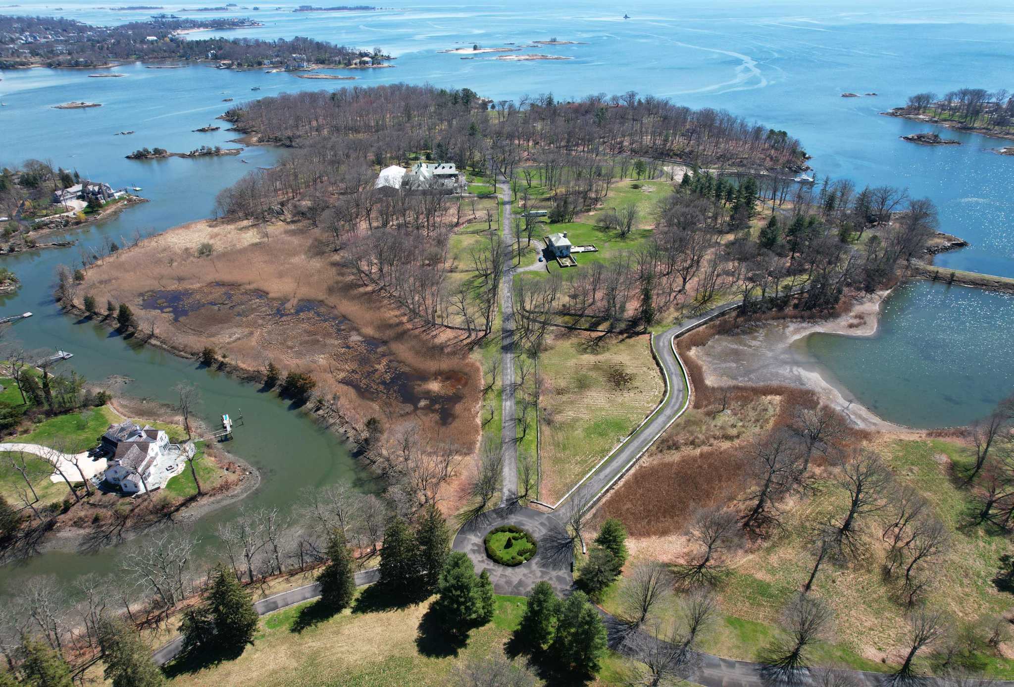 Darien offers to buy Great Island; property for sale for 100M