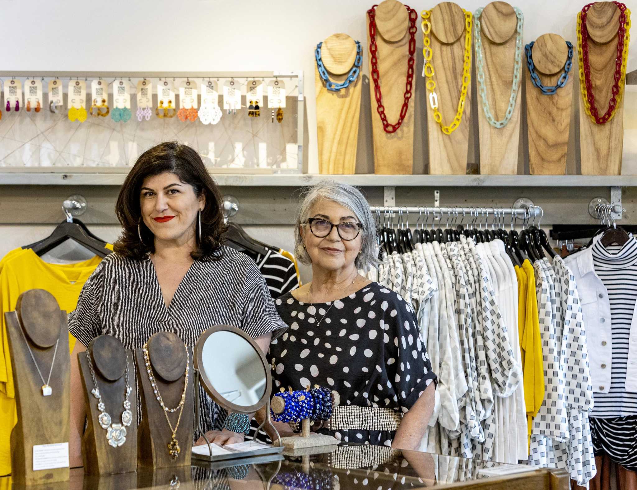 Niche clothing proud all name-brand apparel made in USA - Vimarsana News