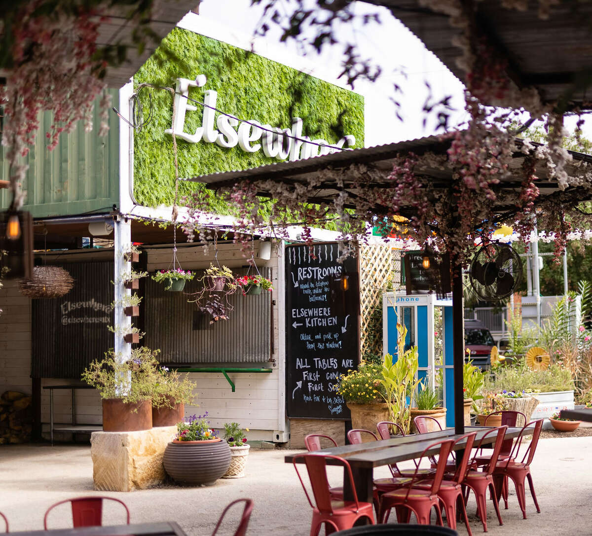 Elsewhere Garden Bar & Eatery, downtown’s popular River Walk spot on the Museum Reach, is opening a second location on San Antonio’s Northwest Side. 