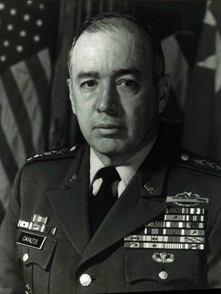 Richard Cavazos, a son of King Ranch, to receive Medal of Honor