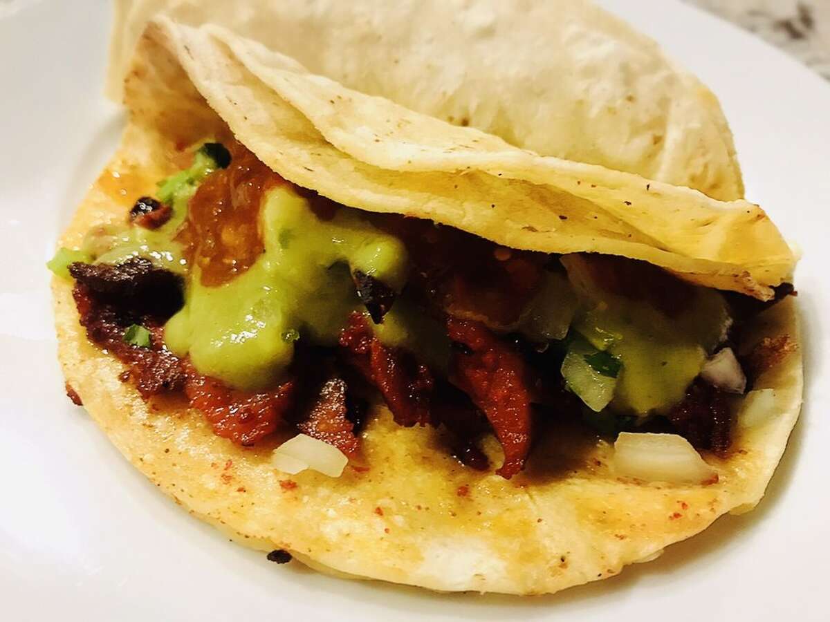 A Trompo taco from El Taconazo.