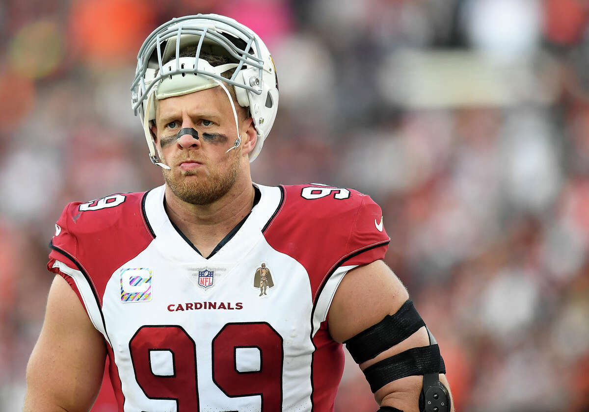 CLEVELAND, OHIO - OCTOBER 17: J.J. Watt #99 of the Arizona Cardinals looks on during the third quarter against the Cleveland Browns at FirstEnergy Stadium on October 17, 2021 in Cleveland, Ohio. (Photo by Nick Cammett/Getty Images)