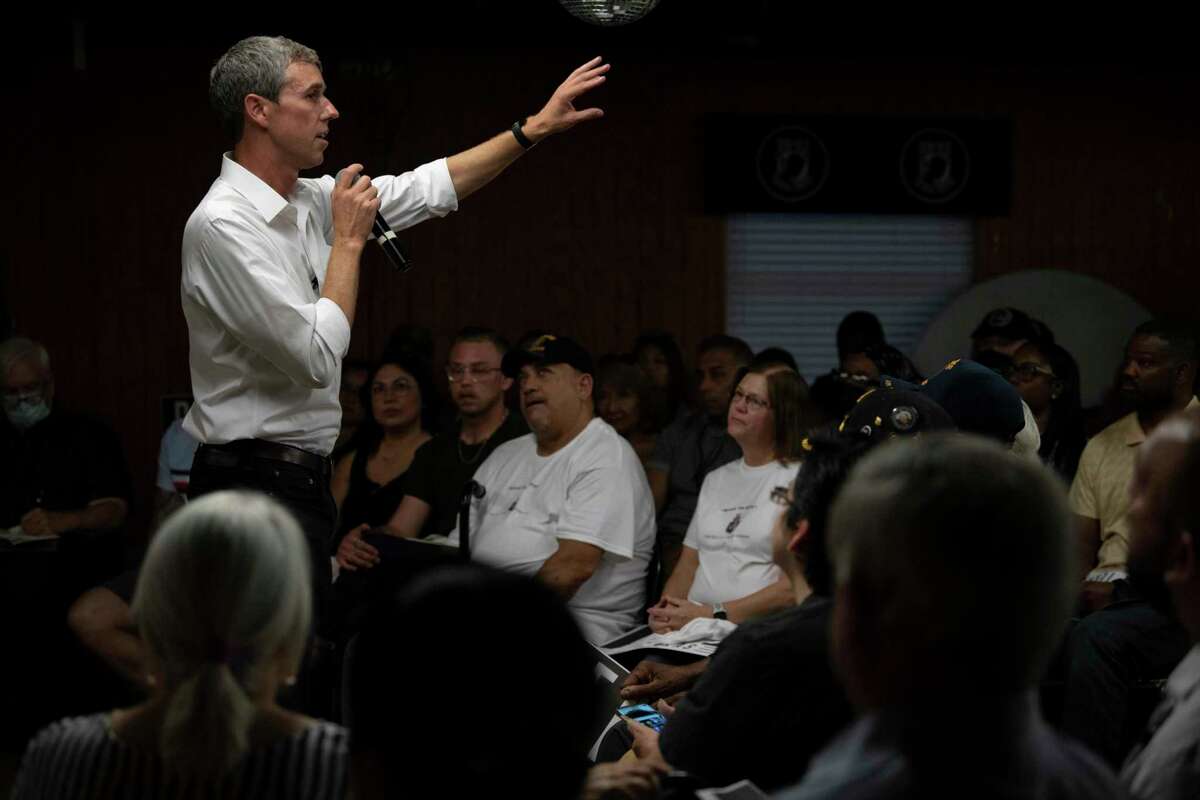 Beto O’Rourke speaks to San Antonias during a town hall Friday, days after the Buffalo massacre. Nobody asked him about guns, a glaring lapse in the aftermath of Uvalde.