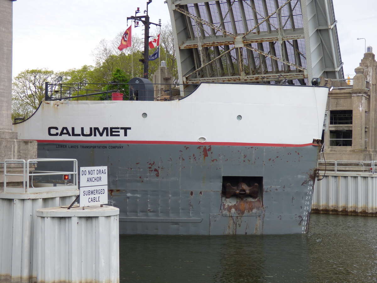 The Calumet entered the Manistee River channel Wednesday morning bearing 14,000 tons of slag to the Rieth-Riley dock.