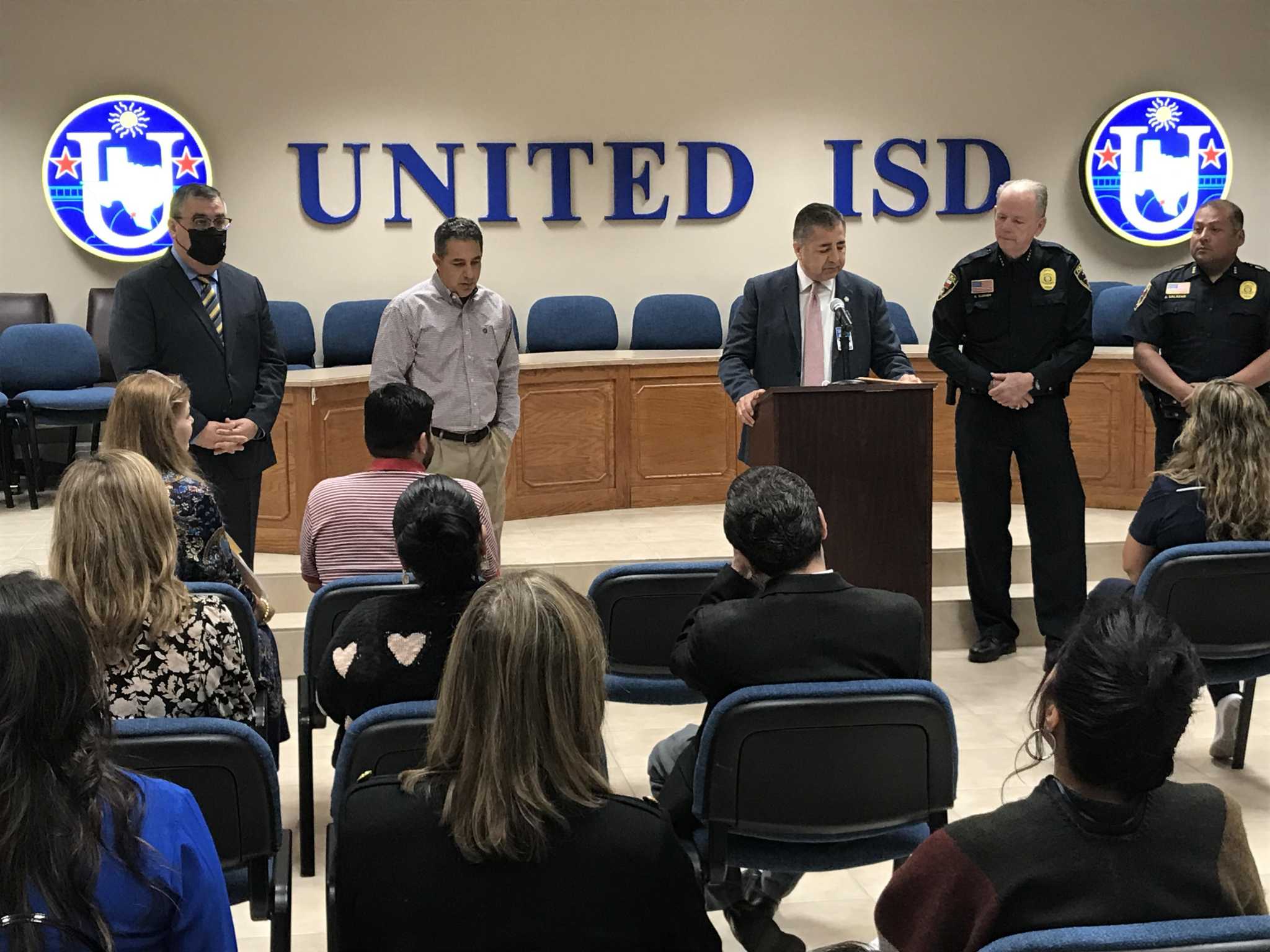 UISD addresses Uvalde shooting; has threat of its own - Vimarsana News