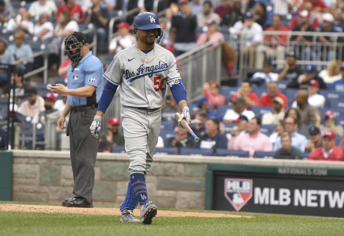 Joey Votto yells at Rowan Wick & the Cubs: 5/25/2022 