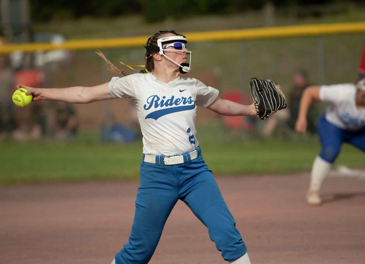 Ichabod Crane Captures Class B Softball Sectional Title