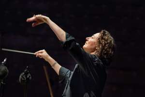 Review: Singer turned conductor makes a dazzling debut with S.F. Symphony