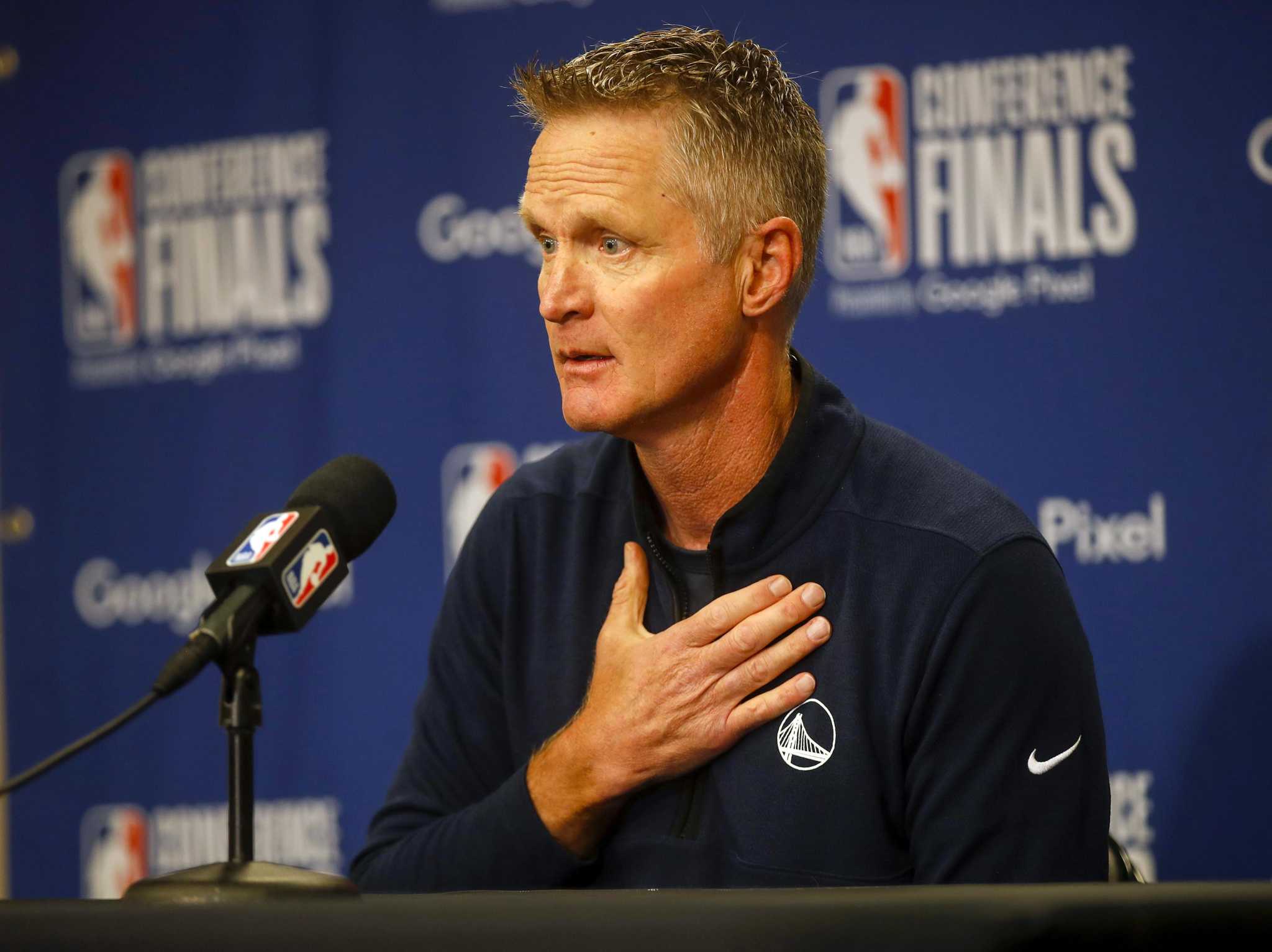 Fact-checking Steve Kerr on 'universal' background check support