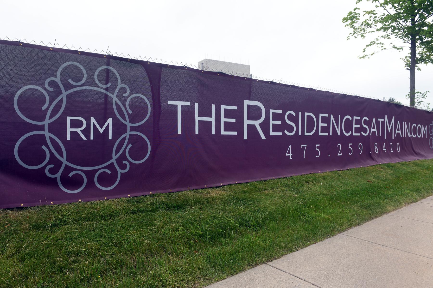 'Going vertical': Trumbull apartments next to mall begin to rise - Vimarsana News