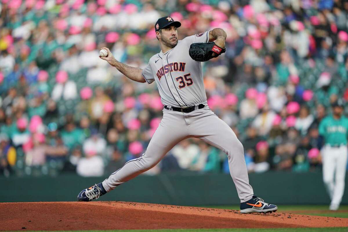 Houston Astros starting pitcher Justin Verlander throws to a Seattle Mariners batter during the first inning of a baseball game Friday, May 27, 2022, in Seattle. (AP Photo/Ted S. Warren)