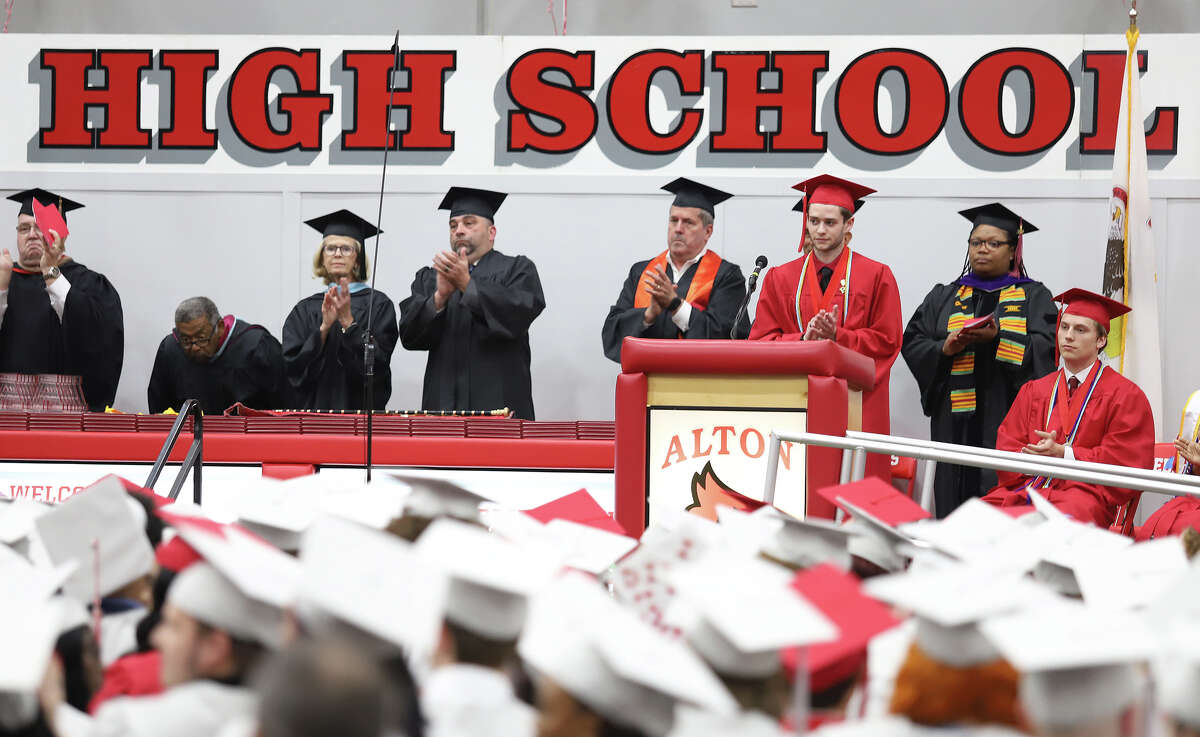 Alton High School returns to gymnasium for graduation