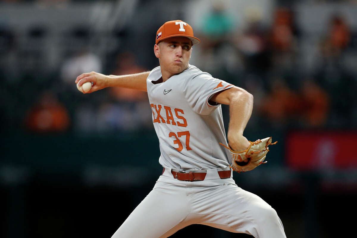 Texas starter Zane Morehouse pitches against Oklahoma State in the Big 12 tournament semifinals opener. 