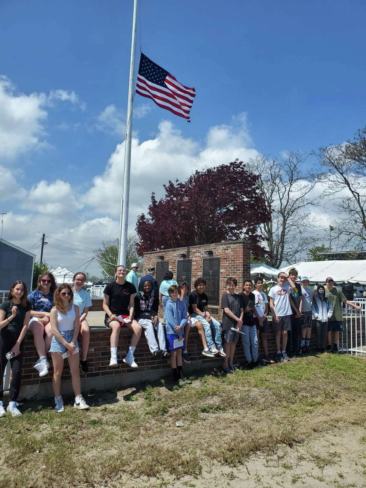 Scavenger hunt helps middle school students explore Norwalk’s history