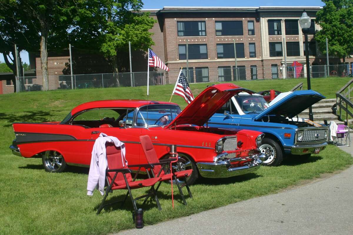 The River Valley Car Club 9th annual veterans car show kicked off the Memorial Day festivities on Saturday at Mitchell Creek Park in Big Rapids.