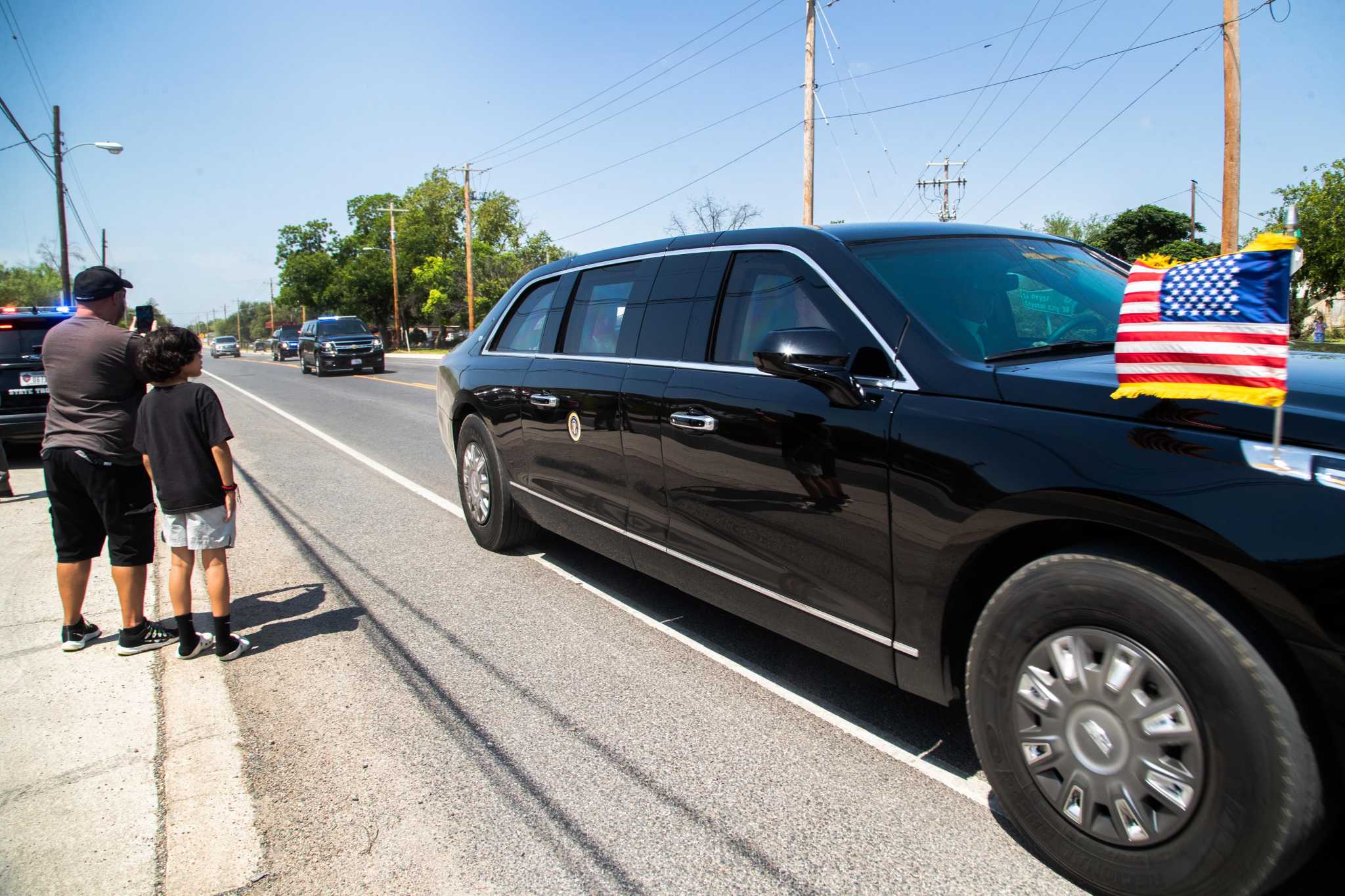 Bidens meet Uvalde families at memorial, attend Mass - Vimarsana News