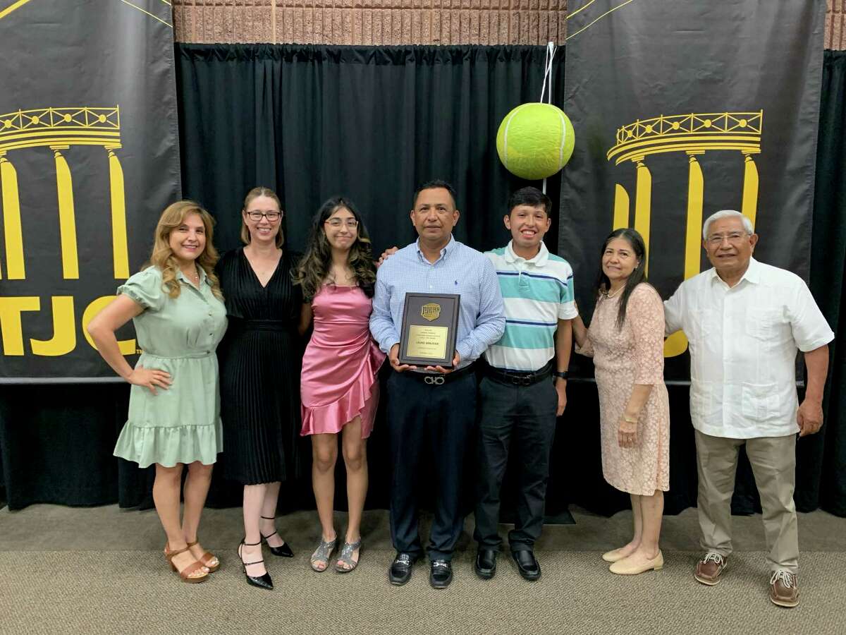Former Laredo College tennis coach Jaime Donjuan was inducted into the NJCAA Men’s Tennis Coaches Association Hall of Fame.