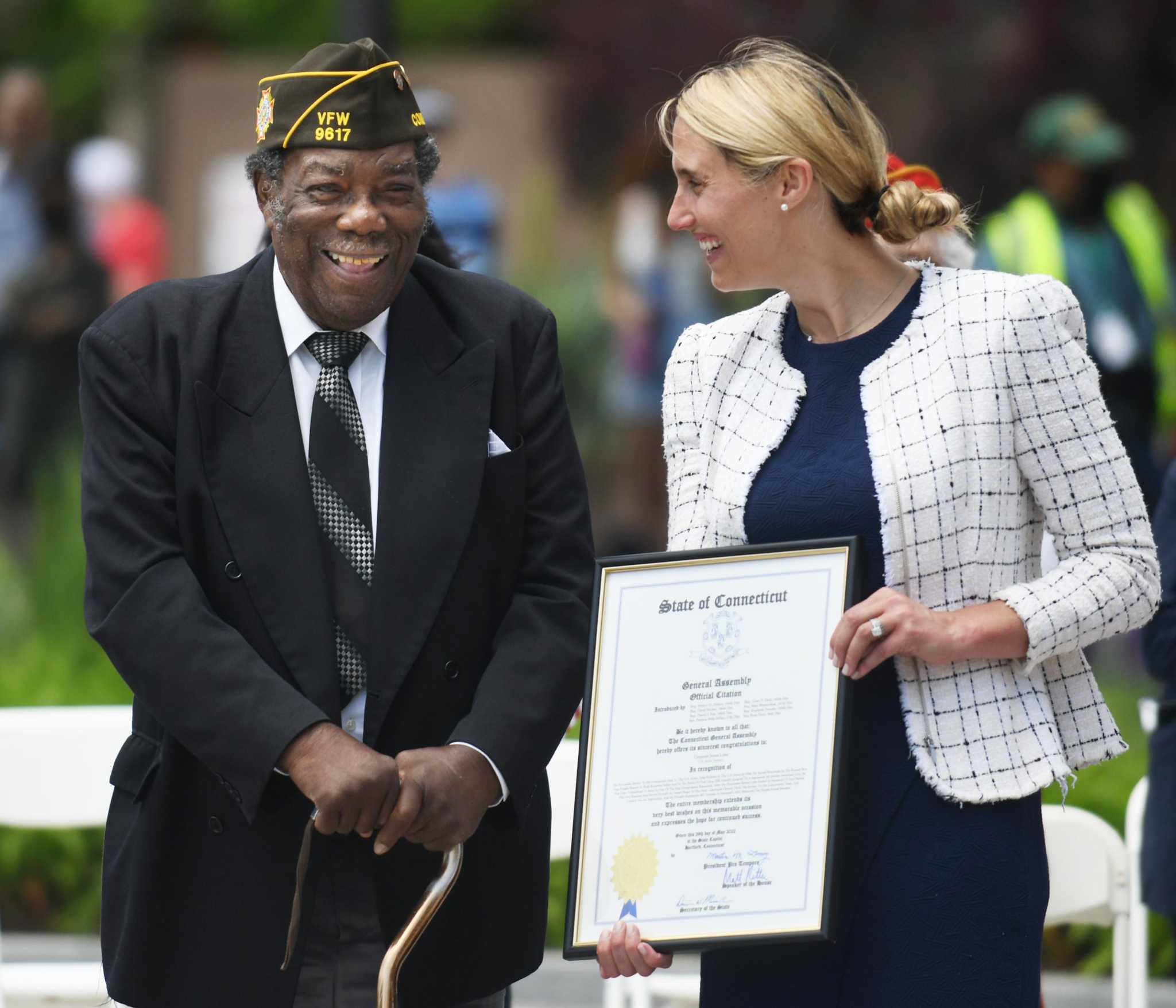 In Photos Stamford Memorial Day parade honors veterans, Gold Star families