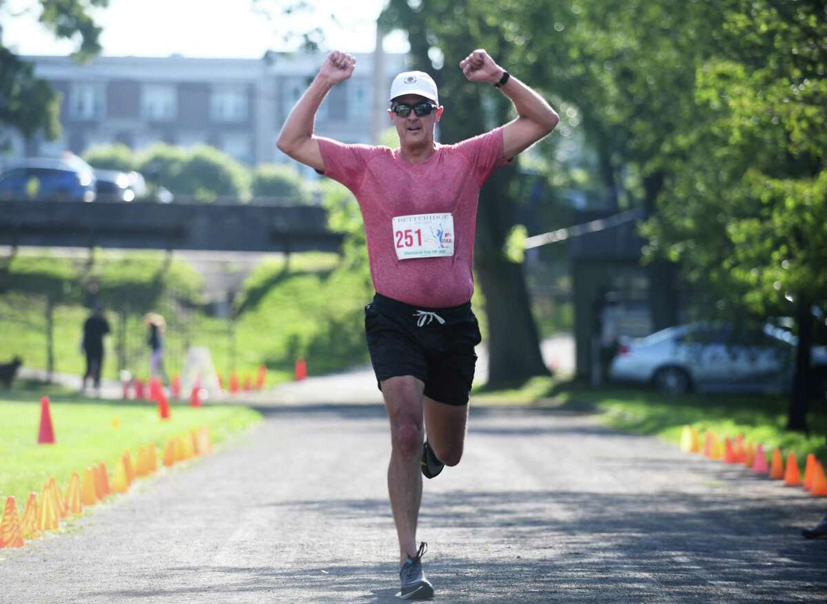 In Photos Greenwich residents win Jim Fixx Memorial Day 5K Run