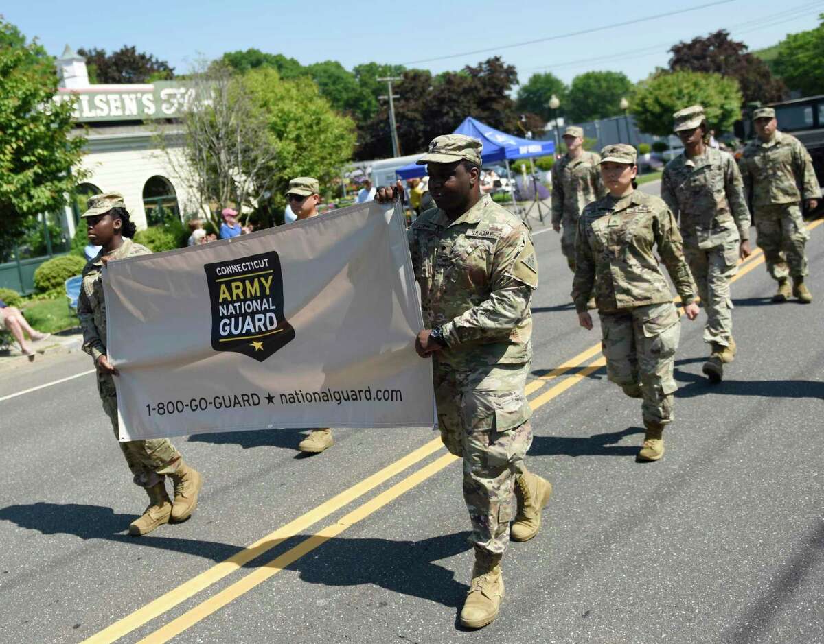 In Photos Darien Memorial Day parade ends at Spring Grove Veterans
