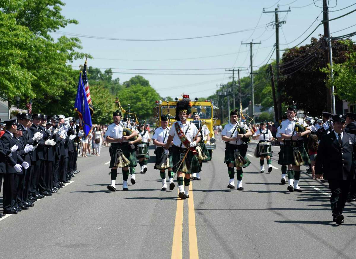 In Photos Darien Memorial Day parade ends at Spring Grove Veterans