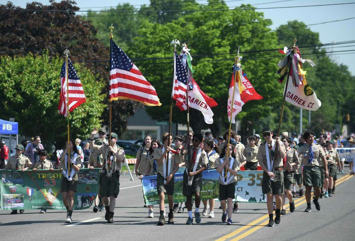 In Photos Darien Memorial Day parade ends at Spring Grove Veterans