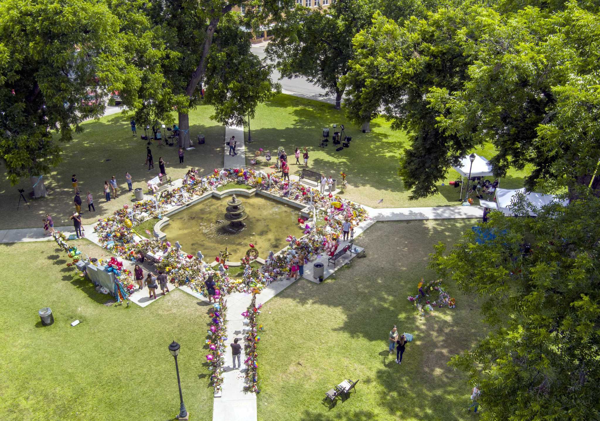 García-Siller: Through faith and love, hope will prevail in Uvalde - Vimarsana News