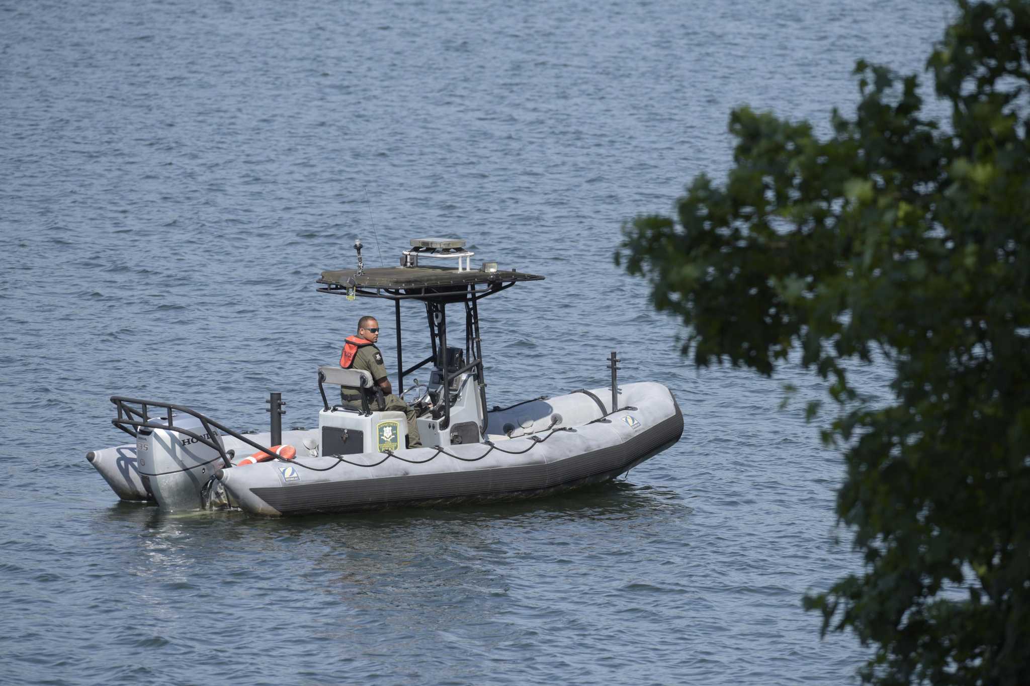 Missing person on Candlewood Lake is 24-year-old man - Vimarsana News