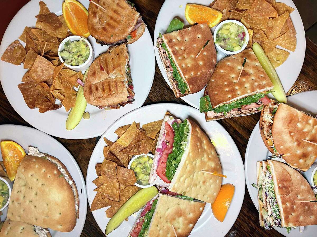 Pam’s Patio Kitchen' Vietnamese chicken sandwich gets thumps up