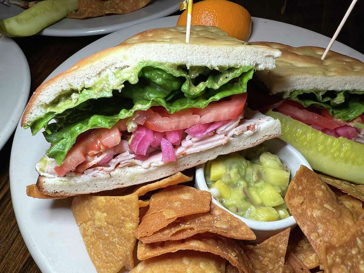 Pam’s Patio Kitchen' Vietnamese chicken sandwich gets thumps up