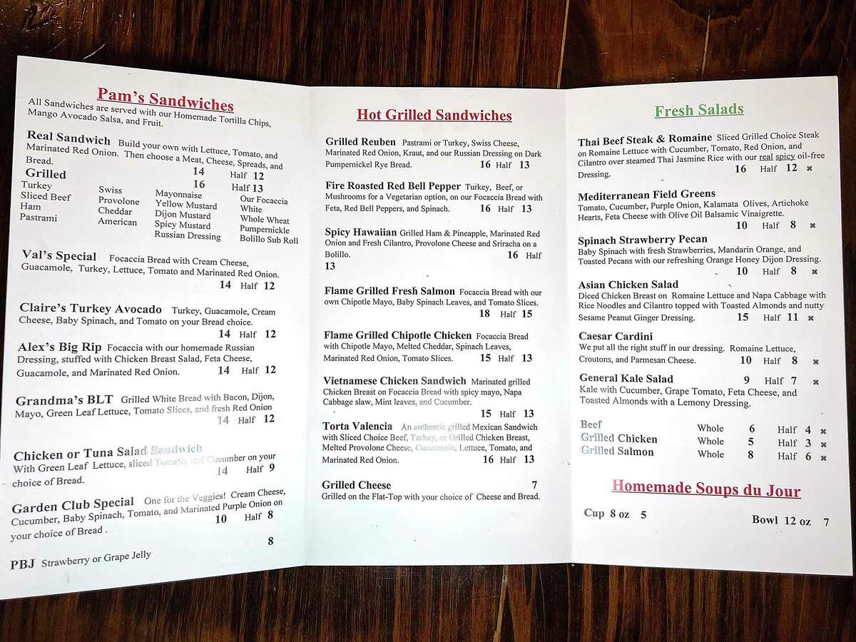 Pam’s Patio Kitchen' Vietnamese chicken sandwich gets thumps up