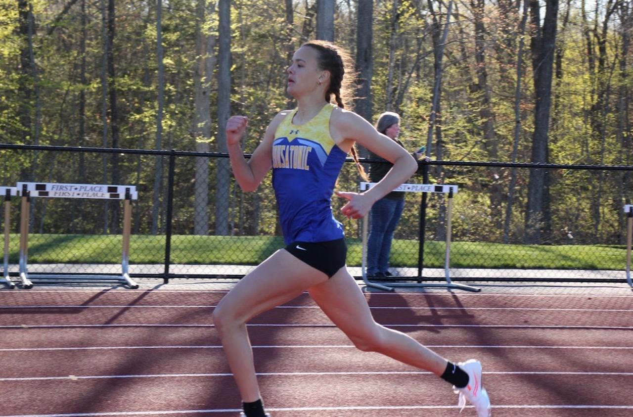 Housatonic's Sydney Segalla named Gatorade Connecticut Girls Track and Field Athlete of Year - Vimarsana News