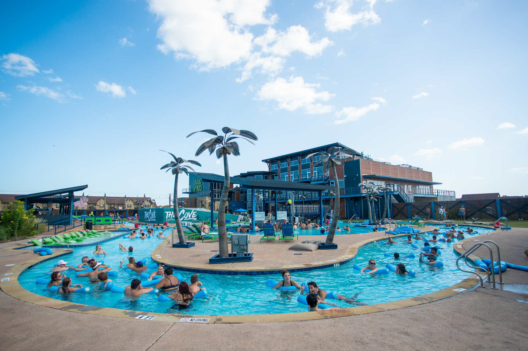 Texas adults-only waterpark features alcohol, a lazy river and more